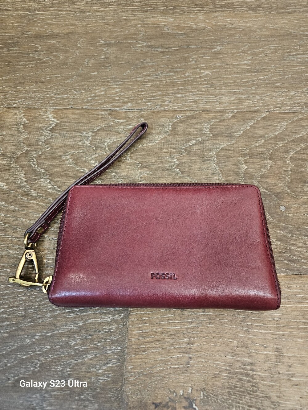 Fossil Wallet Burgundy Leather Ziparound